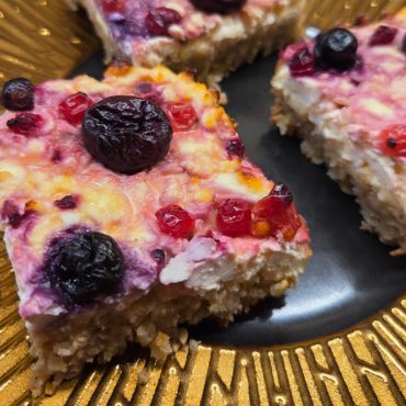 Egészséges zabpelyhes túrós süti - 5 hozzávalós, gyors diétás recept